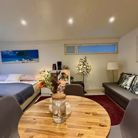 Cozy Near Helsinki-vantaa Airport 반타