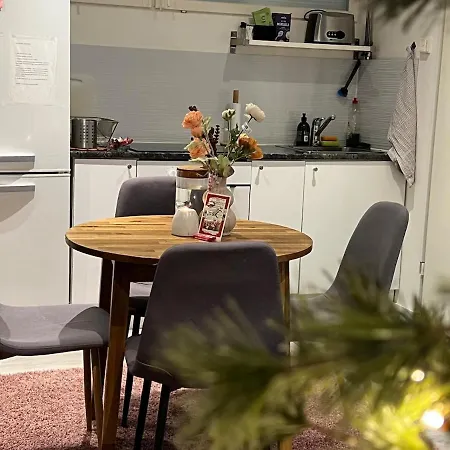 Cozy Near Helsinki-vantaa Airport 반타